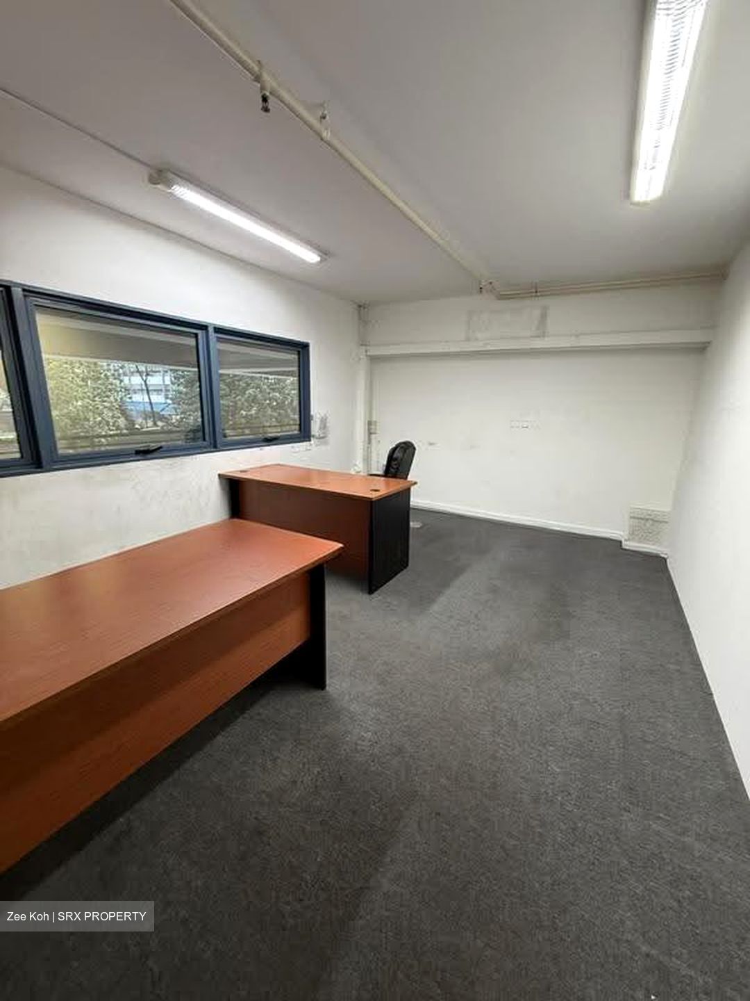 Bartley Biz Centre (D14), Factory #631880411